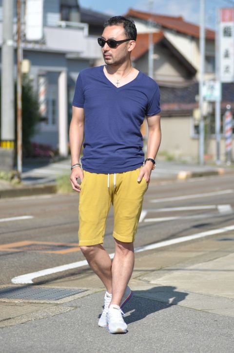 大人のラフな休日スタイル