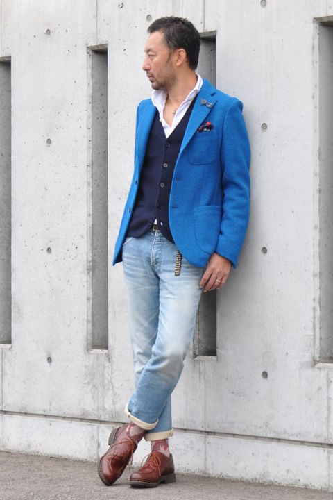 全体的にブルー系にまとめたカジュアルで見ているだけで楽しくなるスタイル