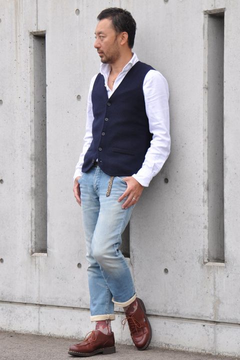全体的にブルー系にまとめたカジュアルで見ているだけで楽しくなるスタイル