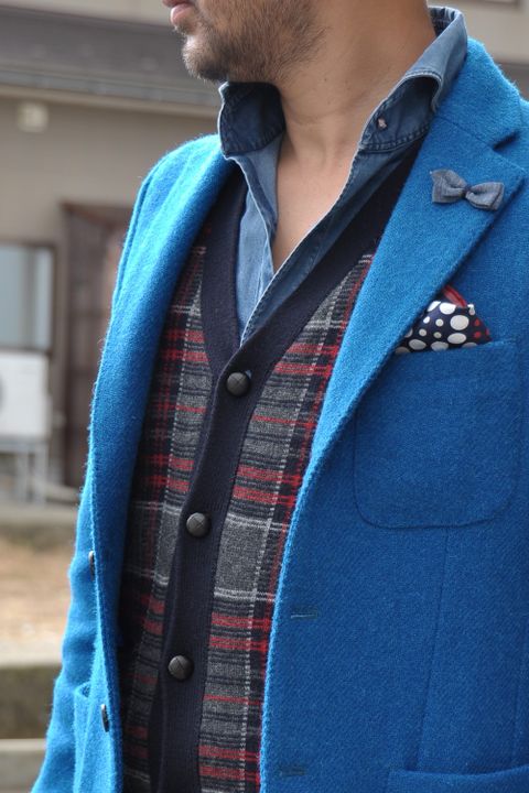 ジャケットスタイルもデニムで合わせてカジュアルに。