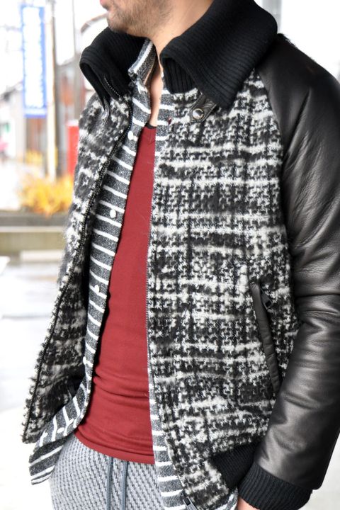 リラックスした大人のスタジャンの着こなし方