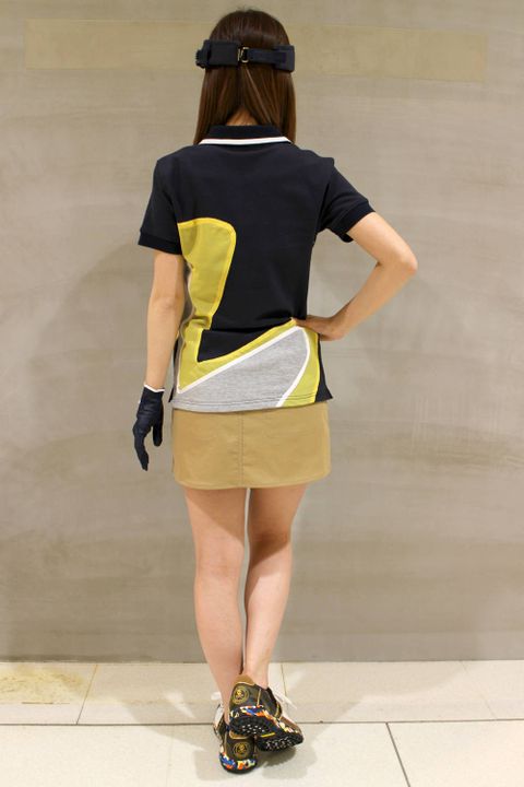レディース人気NO.1ポロコーデ② ネイビーとイエロー系で色をつなげる。“MARK&LONA GOLF STYLE”