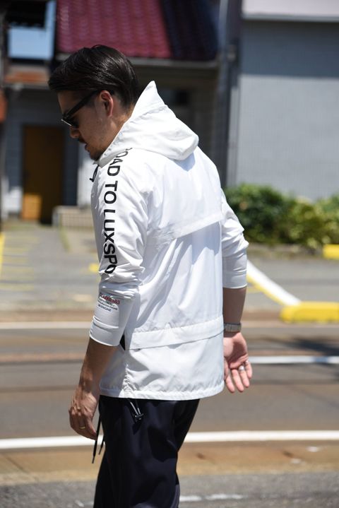 <開放感溢れる夏> ちょっとだけスポーティーを意識してみました