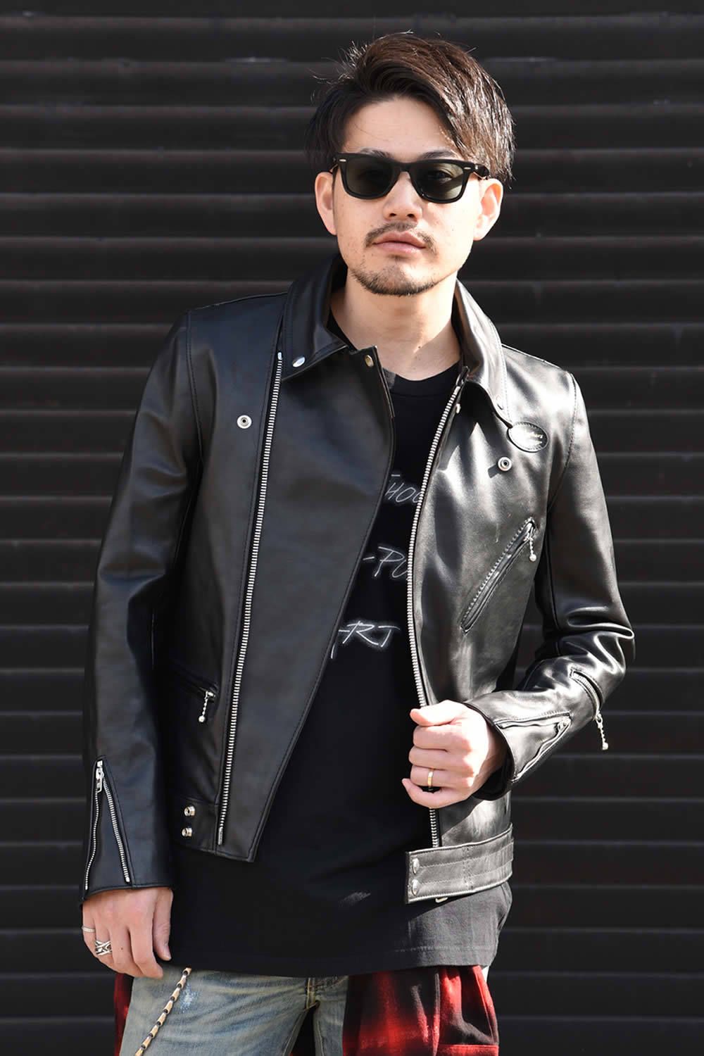 <AMIRI>と<Lewis Leathers>を贅沢に組み合わせてスタイリングを組んでみました。