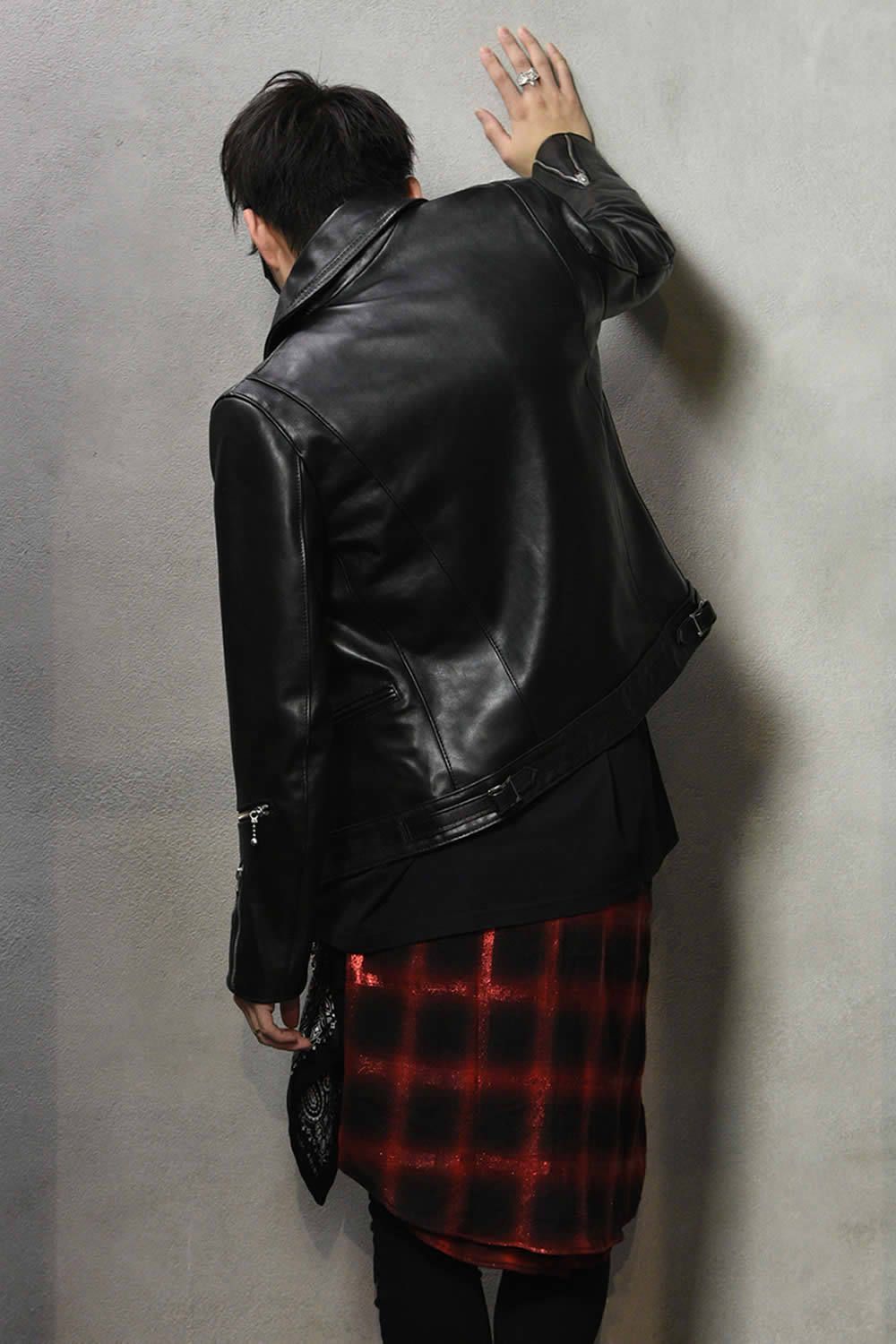 【歴史に名を刻むブランドが集結!?】AMIRI×VETEMENTS 総額80万円超え!?