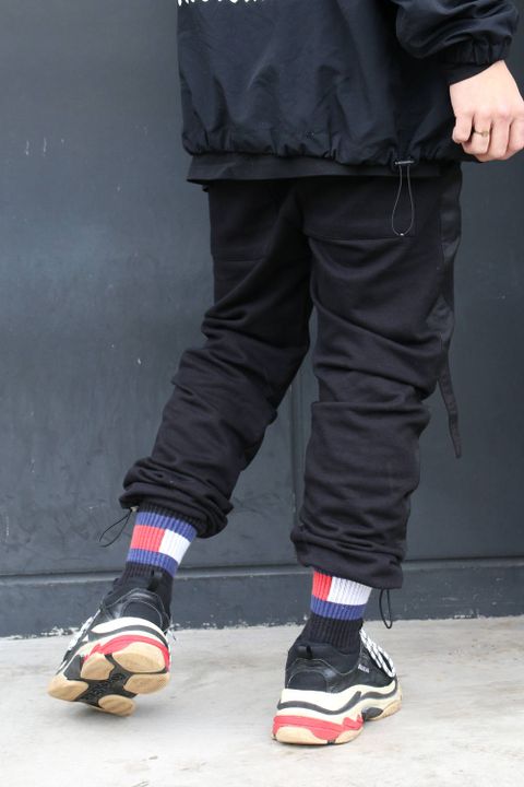【OFF-WHITE+mnml+HERON PRESTON】 ゆるく楽に着こなすストリートスタイル