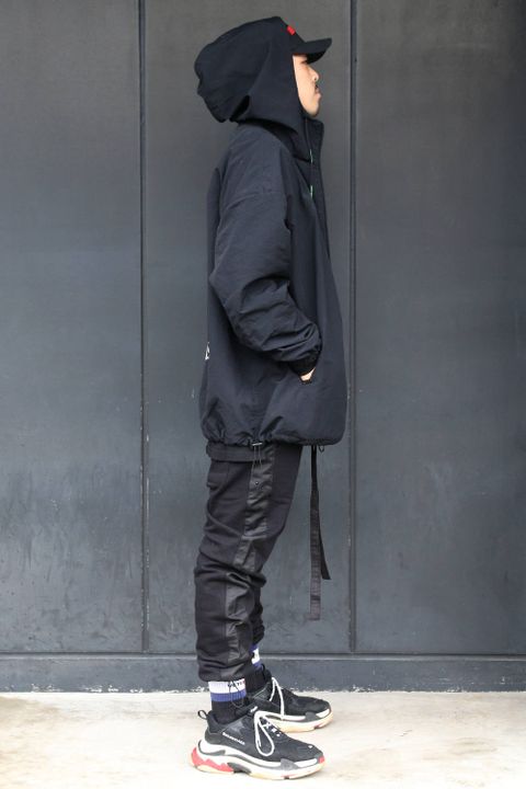 【OFF-WHITE+mnml+HERON PRESTON】 ゆるく楽に着こなすストリートスタイル