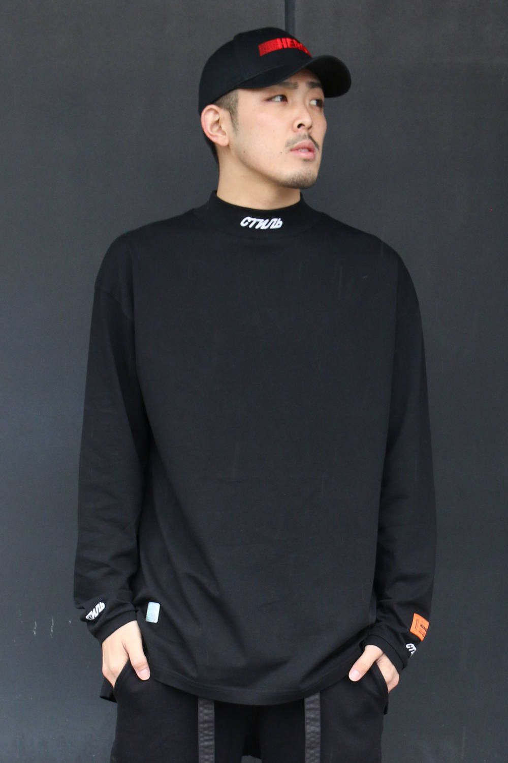 【OFF-WHITE+mnml+HERON PRESTON】 ゆるく楽に着こなすストリートスタイル