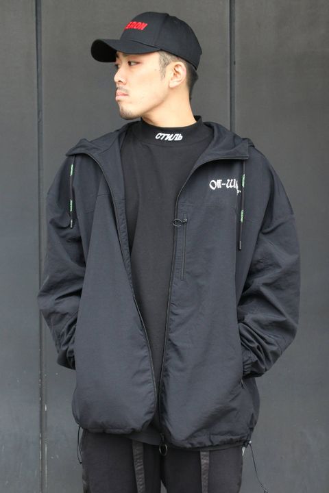 【OFF-WHITE+mnml+HERON PRESTON】 ゆるく楽に着こなすストリートスタイル