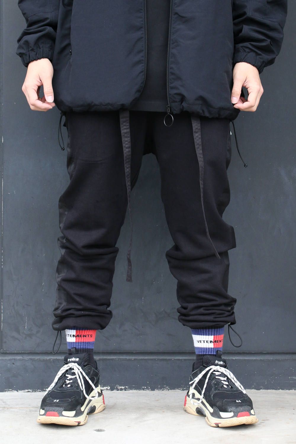 【OFF-WHITE+mnml+HERON PRESTON】 ゆるく楽に着こなすストリートスタイル