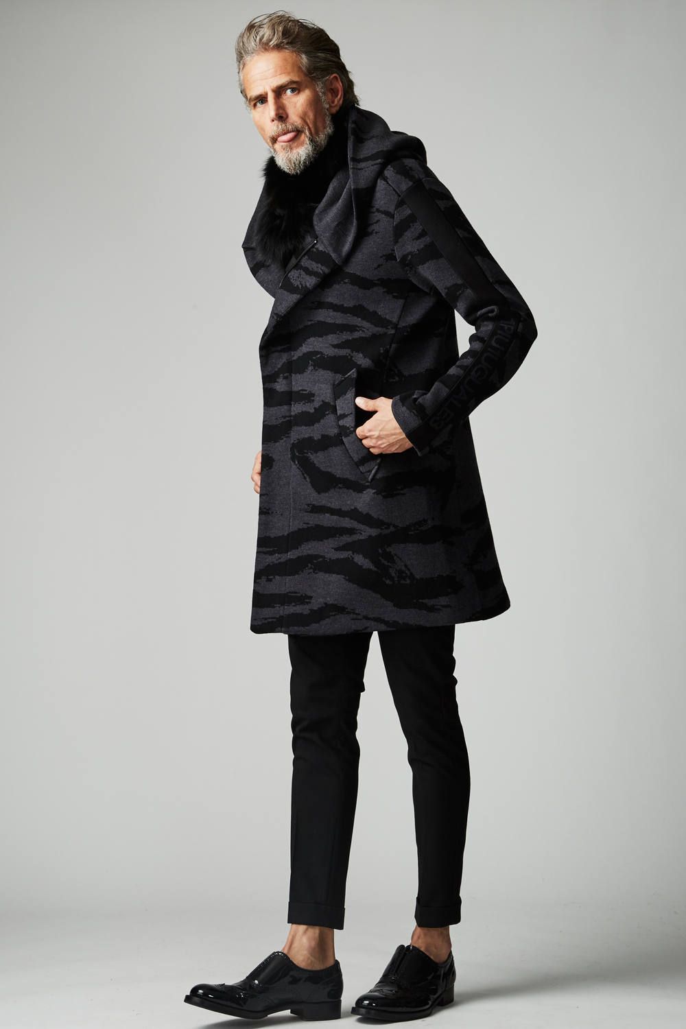 1PIU1UGUALE3 2019 SS COLLECTION LOOKBOOK