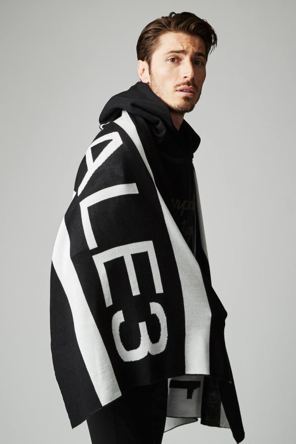 1PIU1UGUALE3 2019 SS COLLECTION LOOKBOOK