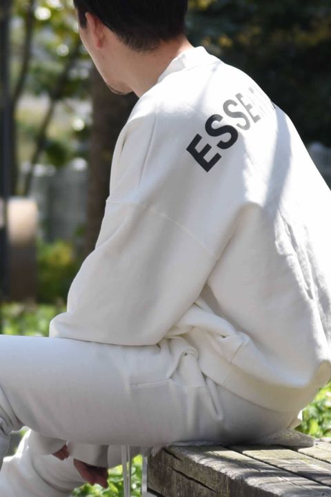 【Fear of God】でお馴染みのベーシックライン、Fogのセットアップをご提案