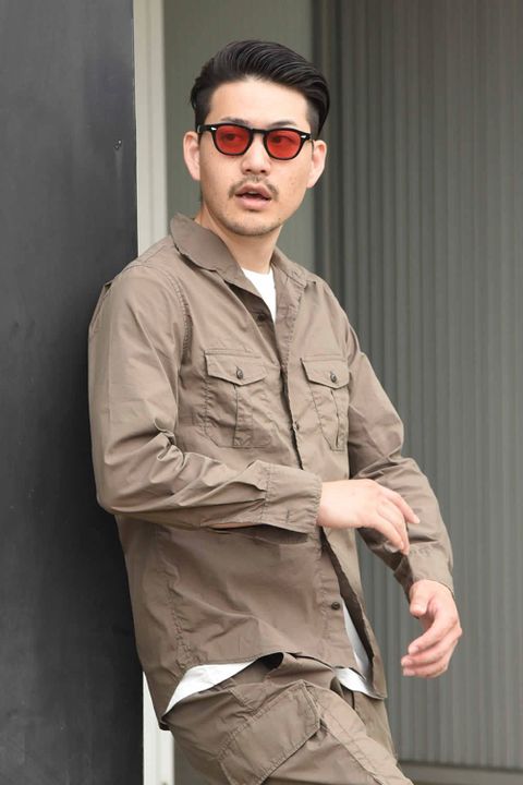 【30代からは色気と共に、シンプルな着こなしを意識すること】