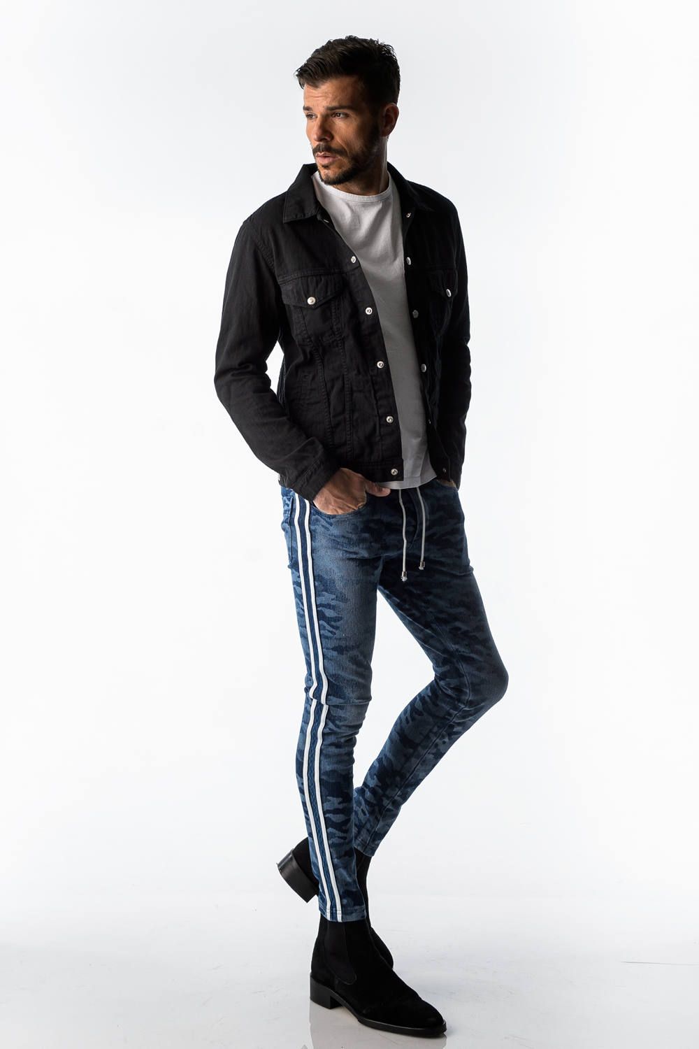 RESOUND CLOTHING 17TH COLLECTION LOOKBOOK