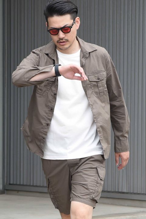 【30代からは色気と共に、シンプルな着こなしを意識すること】