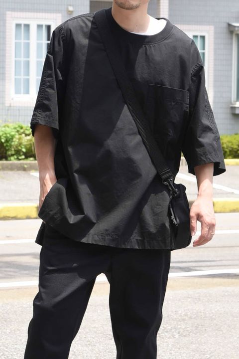 【着こなしに悩んだ時は、とりあえず黒を着るべし!】