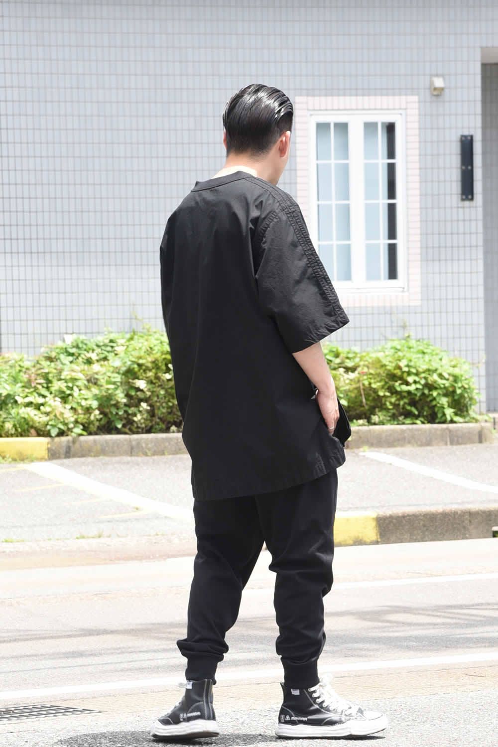 【着こなしに悩んだ時は、とりあえず黒を着るべし!】