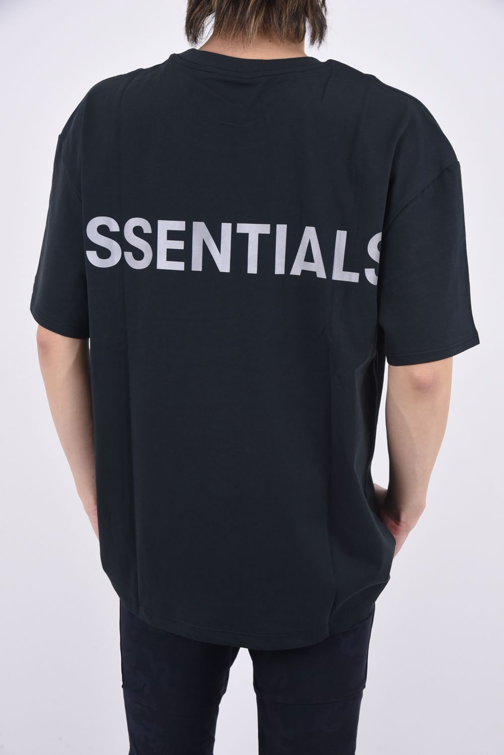 FOG ESSENTIALS - FOG ESSENTIALS BOXY T-SHIRT / リフレクタープリント クルーネック 半袖Tシャツ  ブラック | gossip