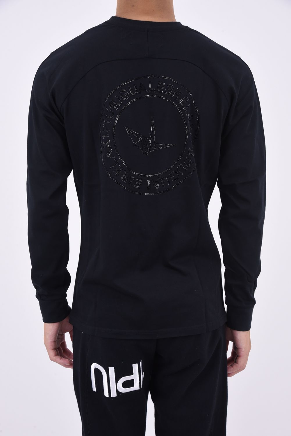 【1PIU1UGUALE3 RELAX】ラインストーンサークルロゴロングTシャツ 1PIU1UGUALE3 RELAX ラインストーンロゴロングTシャツ | ウノ