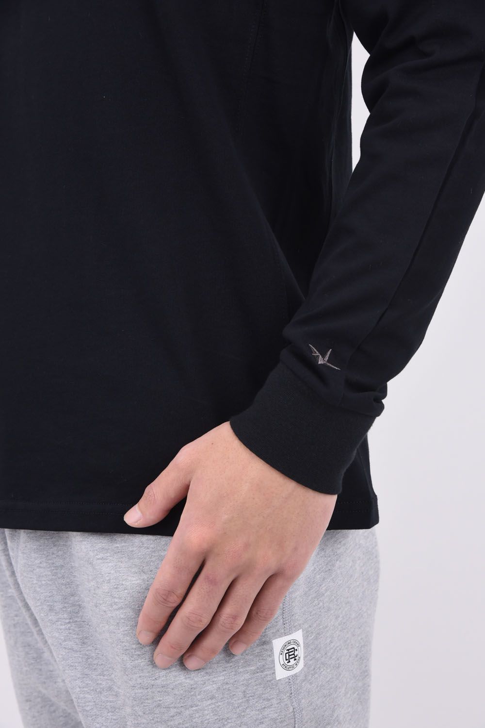 RHINESTONE LONG T-SHIRT / グラデーション ラインストーンロゴ ロングスリーブ クルーネックTシャツ ブラック