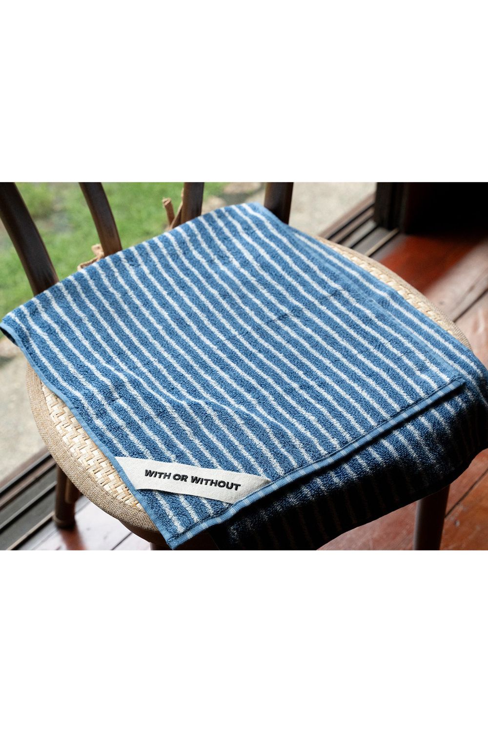 Face Towel / シルク混 フェイスタオル (ブルーストライプ)