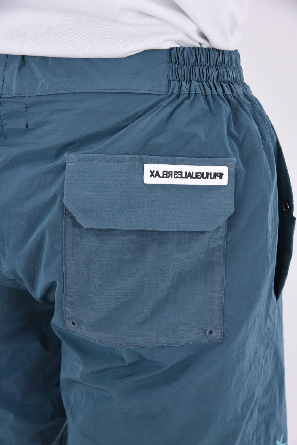 SALTWATER PATCH PANTS / 水陸両用 光沢ナイロン ショートパンツ (ブルー)