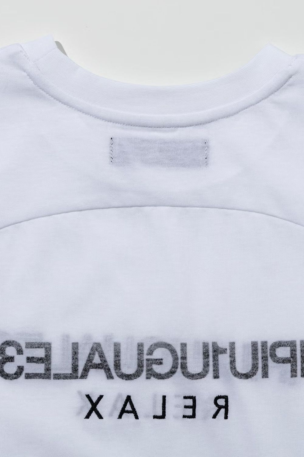 【26AWリピート商品】  REVERSE PRINT T-SHIRT / ブランドロゴプリント Tシャツ (ホワイト)