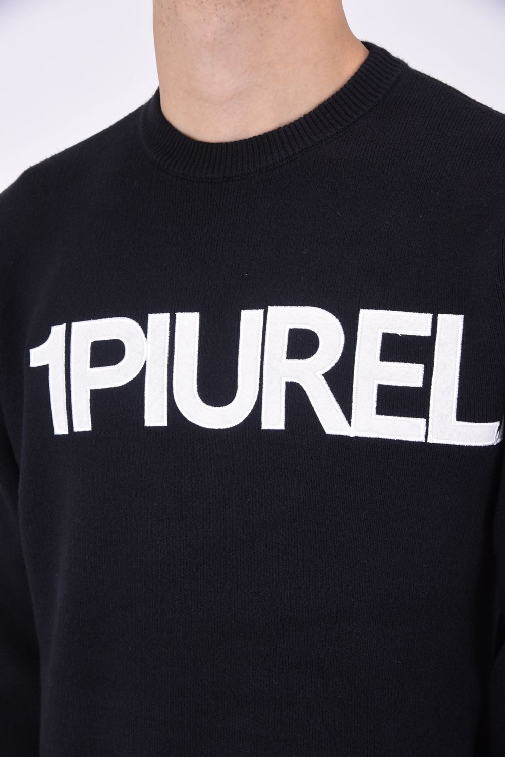 DOUBLE JACQUARD APPLIQUE LOGO KNIT / DOUBLE JACQUARD APPLIQUE LOGO KNIT / ロゴ アップリケニット ブラック