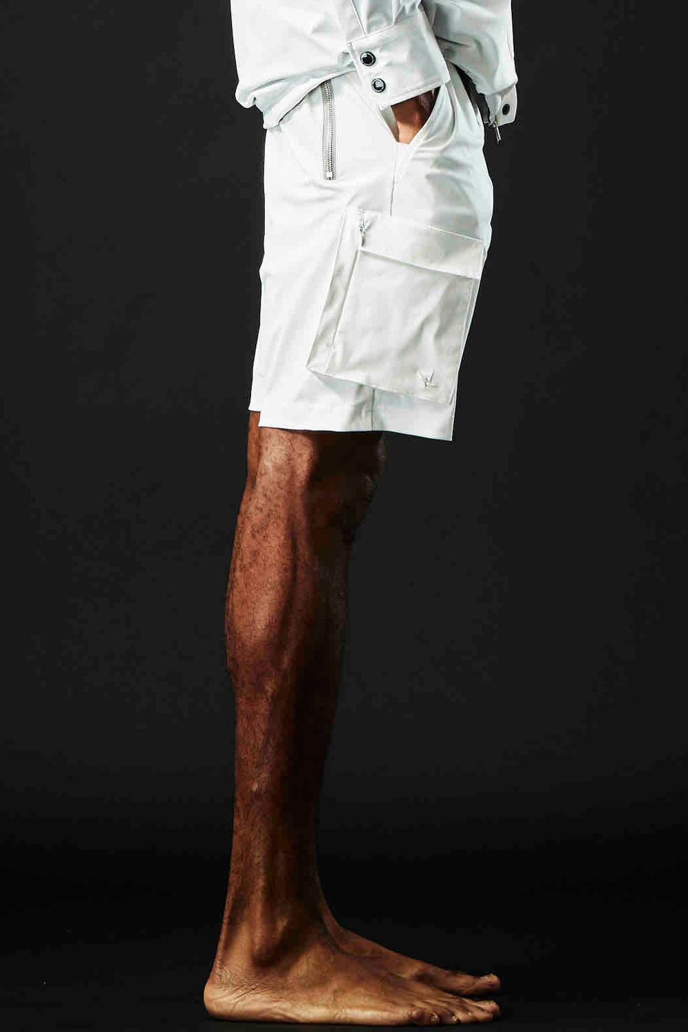 113SPORT PREMIUM COMPACT STRETCH ONESIDE CARGO SHORTS / プレミアム コンパクト ストレッチ サイドロゴ カーゴ ショートパンツ ホワイト