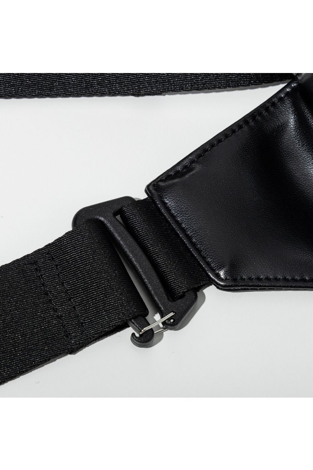 BOX BODY BAG / ボックス型 ボディバッグ (ブラック) (12月中旬入荷予定)