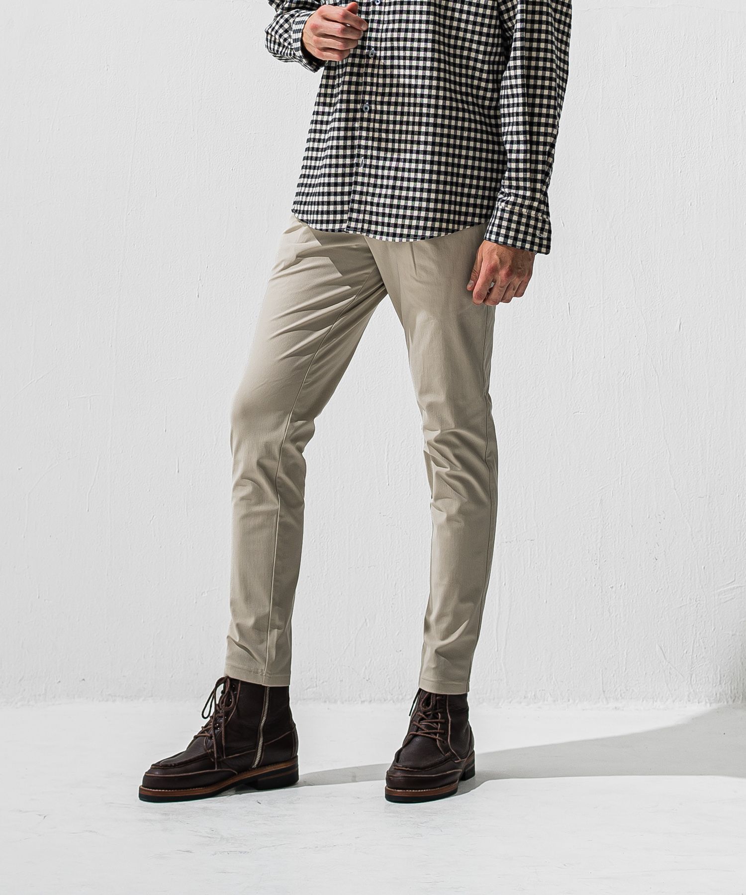 CHRIS EASY HEAT TUCK PANTS / 【定番商品】 ナイロンストレッチ 裏起毛 スラックスイージータックパンツ (グレージュ) (10月下旬入荷予定) ※オーダー締切:9月7日(月)17時