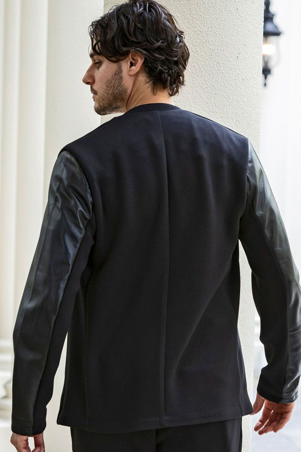 SLEEVE LEATHER COLLARLESS JACKET / レザースリーブ ノーカラー ジャケット (ブラック)