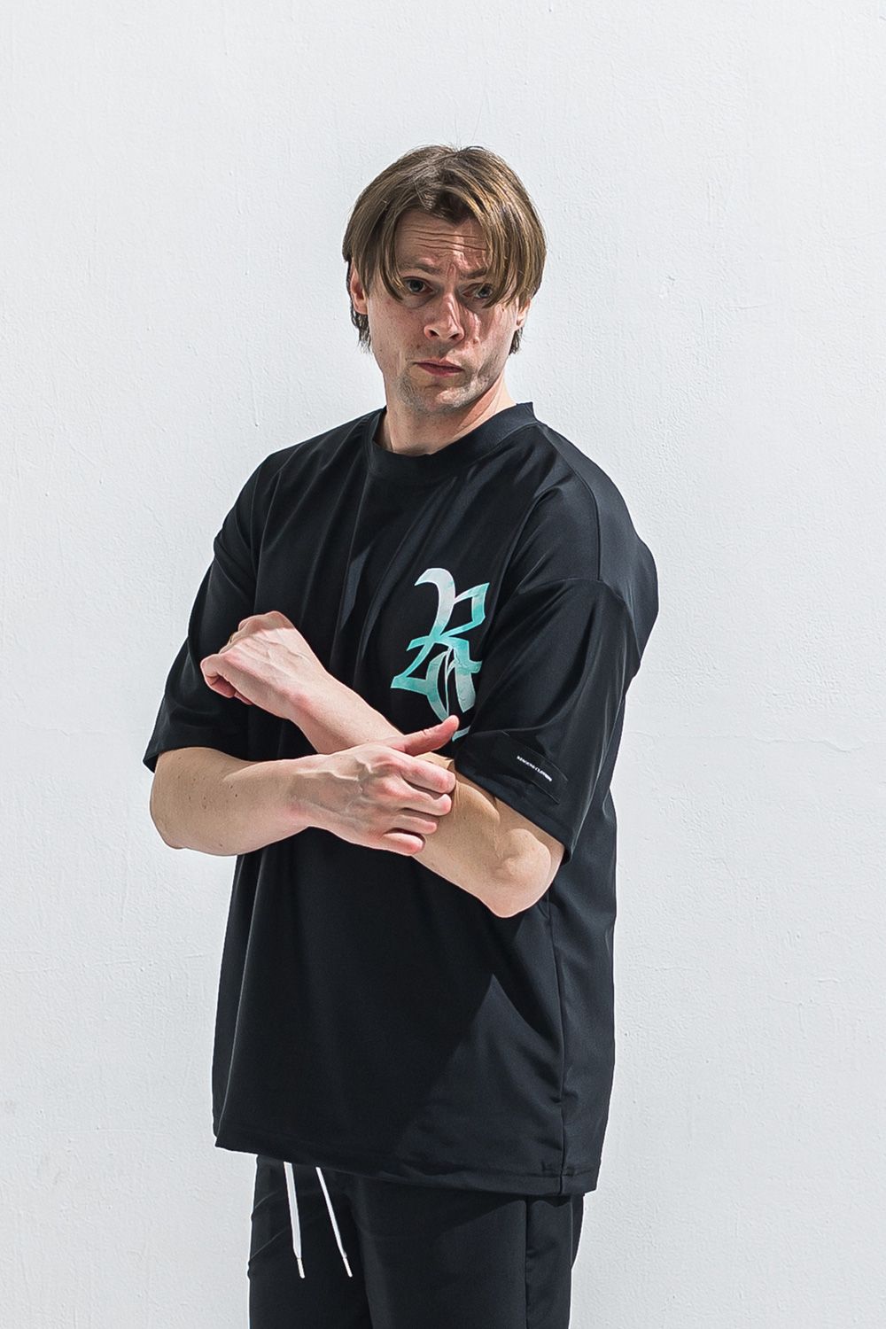 RC RUSH OVER TEE / ロゴ ラッシュガード オーバーサイズ Tシャツ （ブラック/ブルーグリーン） (6月上旬入荷予定) ※オーダー締切:2月15日(日)18時