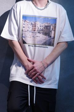 "GENOVA" PHOTO T-SHIRT / フォトプリント レギュラーシルエット クルーネック 半袖 Tシャツ ホワイト
