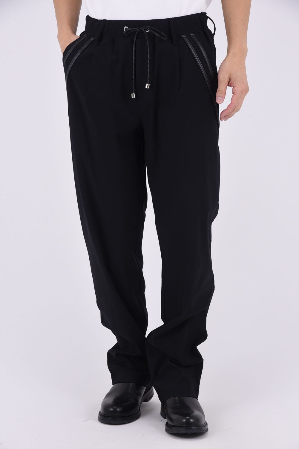 EDGE NYLON SEMI WIDE PT / ナイロンマイクロファイバー エコレザーライン セミワイド イージーパンツ (ブラック/ブラック)