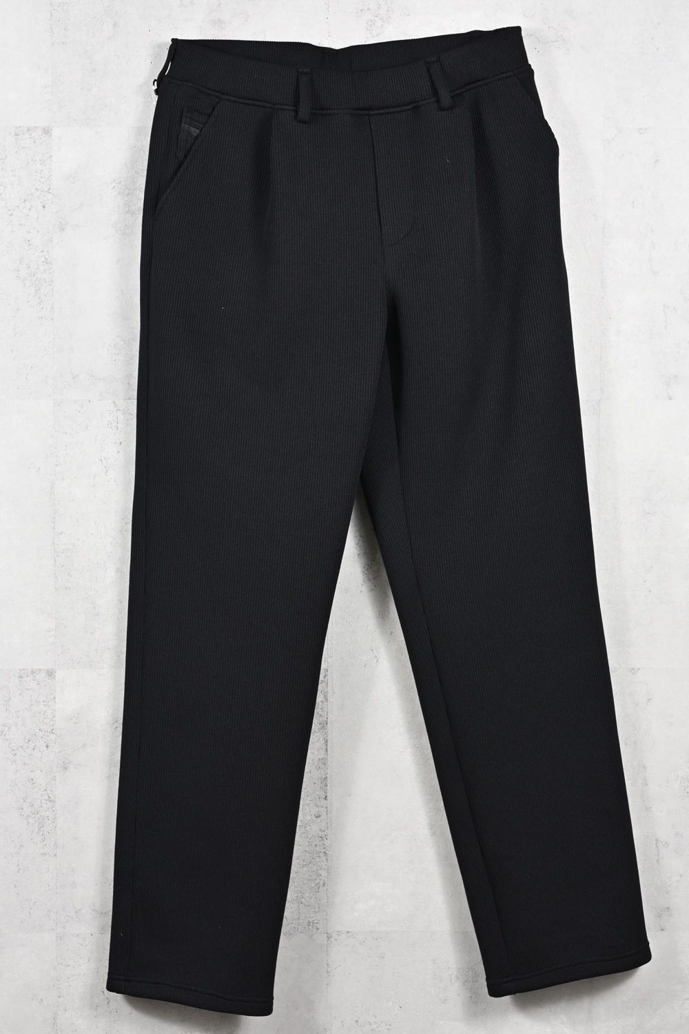 AZE WIDE TUCK PANTS / 畔編みニット生地 セミワイドシルエット イージータックパンツ (ブラック) (1月中旬入荷予定)