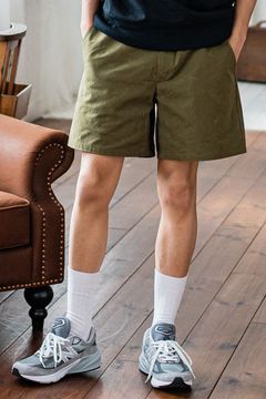 PAT SHORTS / ウェビングベルト付き ルーズシルエット ハーフパンツ ヴィンテージカーキ