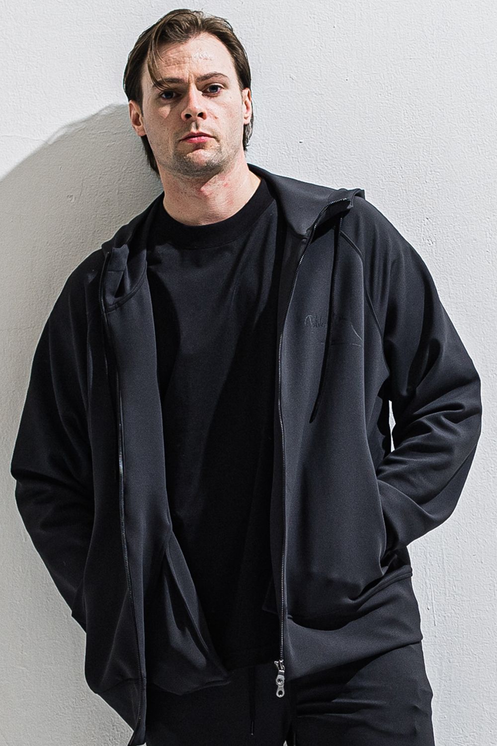 SIGN ZIP HOODIE / サインプリント ジップアップパーカー (ブラック) (2月上旬入荷予定) ※オーダー締切12/13(土)17:00