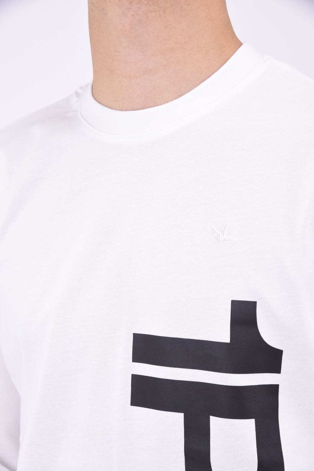 VERTICAL LOGO LONG-SLEEVED T-SHIRT / 縦ロゴ ロングスリーブ Tシャツ ホワイト