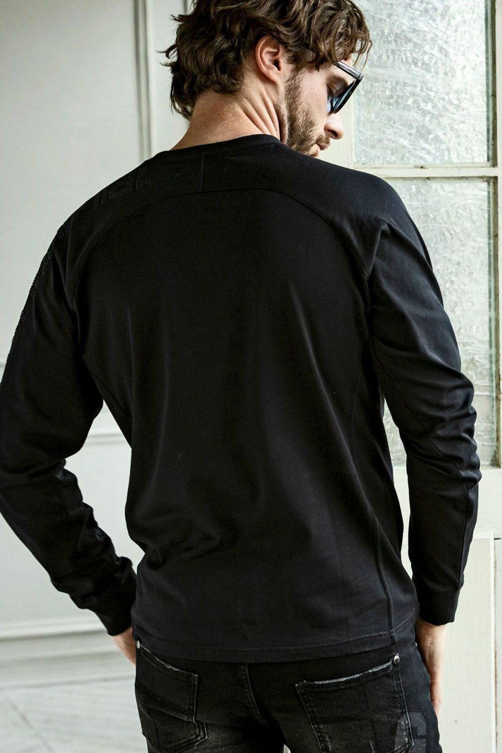 SLEEVE RHINESTONE LONG T-SHIRT / スリーブ ラインストーン ロングTシャツ ブラック