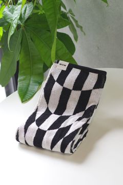 Check Face Towel / シルク混 チェック フェイスタオル (ブラック)