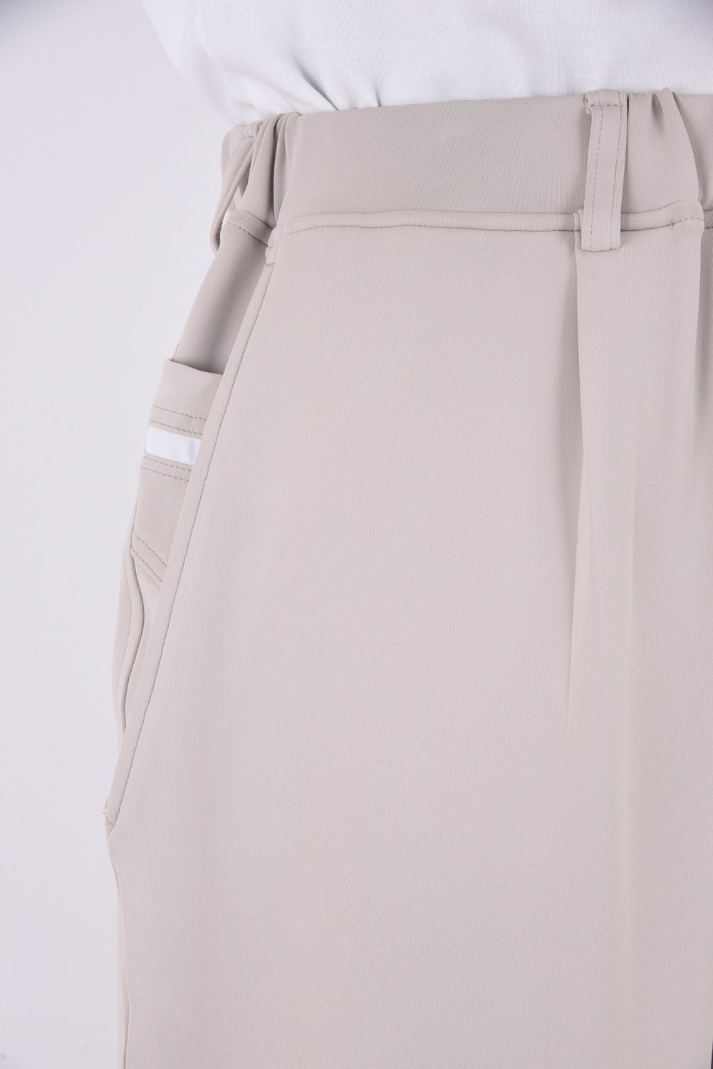 EMILIO DB WIDE PANTS / ダンボール素材 接触冷感 エコレザーコインポケット スラックス型イージーワイドパンツ (グレージュ)