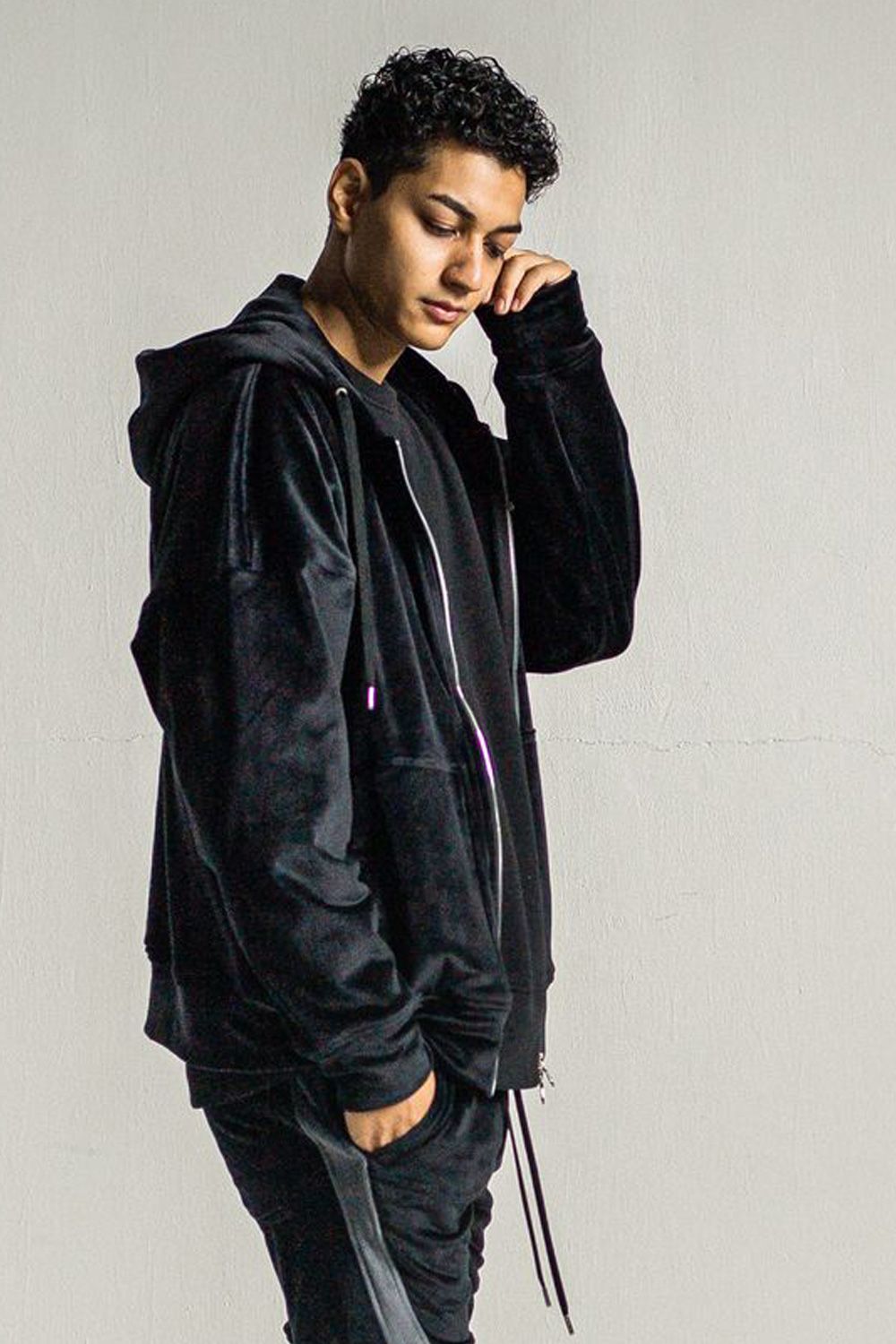 VELOURSFLEECE ZIP LOOSE HOODIE / ベロアフリース ジップアップパーカー （ブラック）