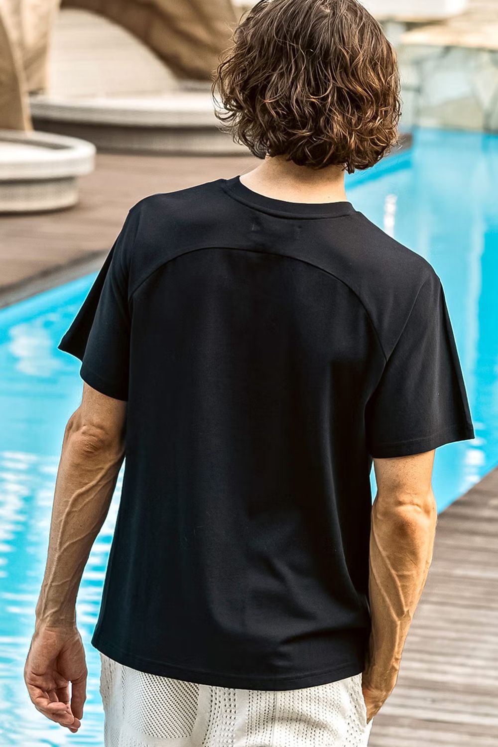 【26SS】 GRADIENT RHINESTONE T-SHIRT / グラデーション ラインストーンロゴ Tシャツ (ブラック)