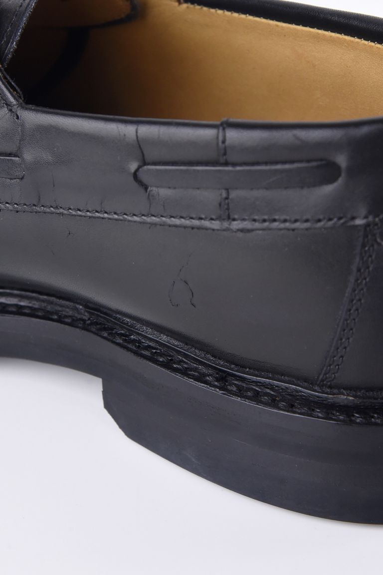 ※こちらに元々の傷のようなものがございます