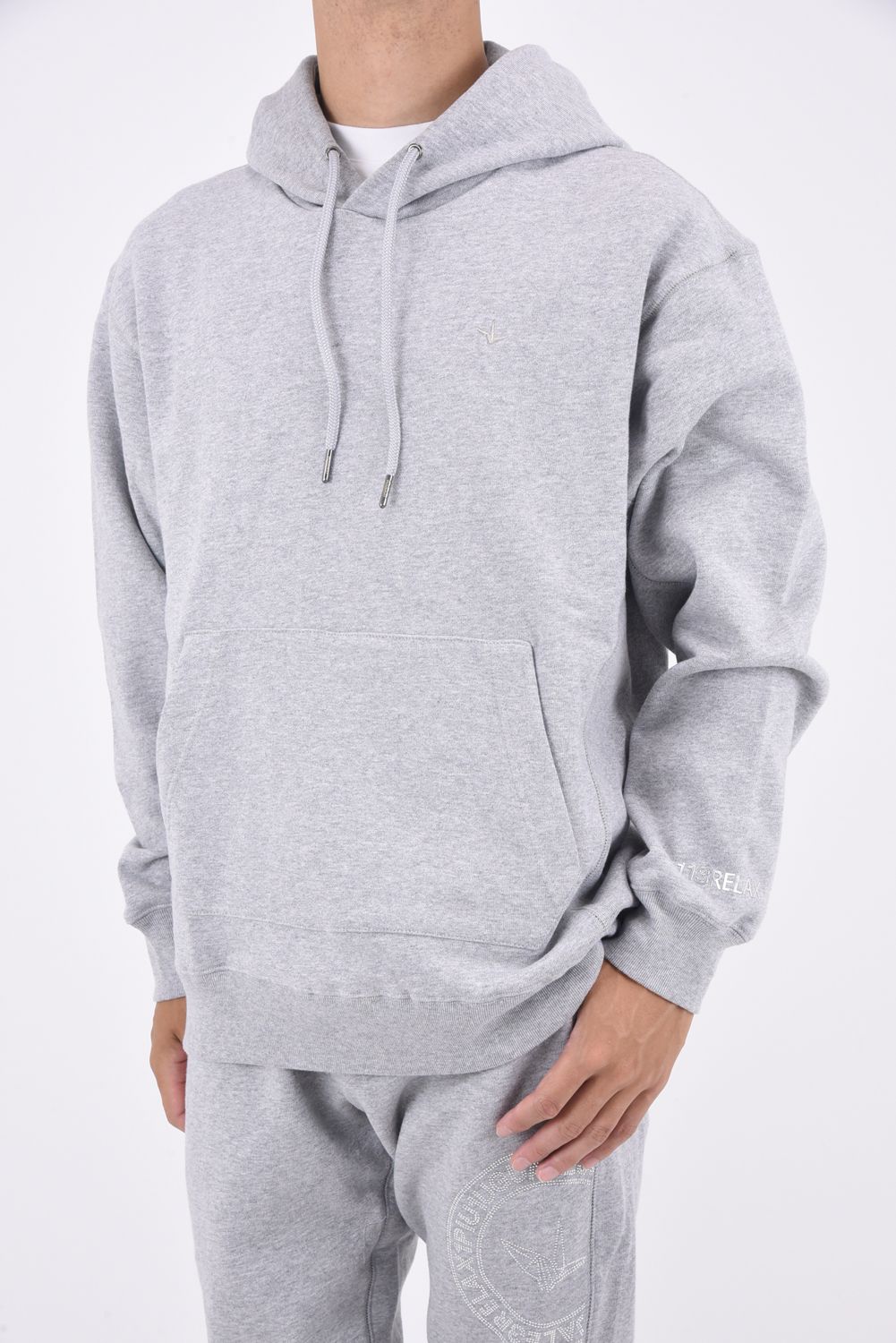 1PIU CIRCLE LOGO PULL HOODIE / 1PIUサークルロゴ ラインストーン プルオーバーフーディー トップグレー