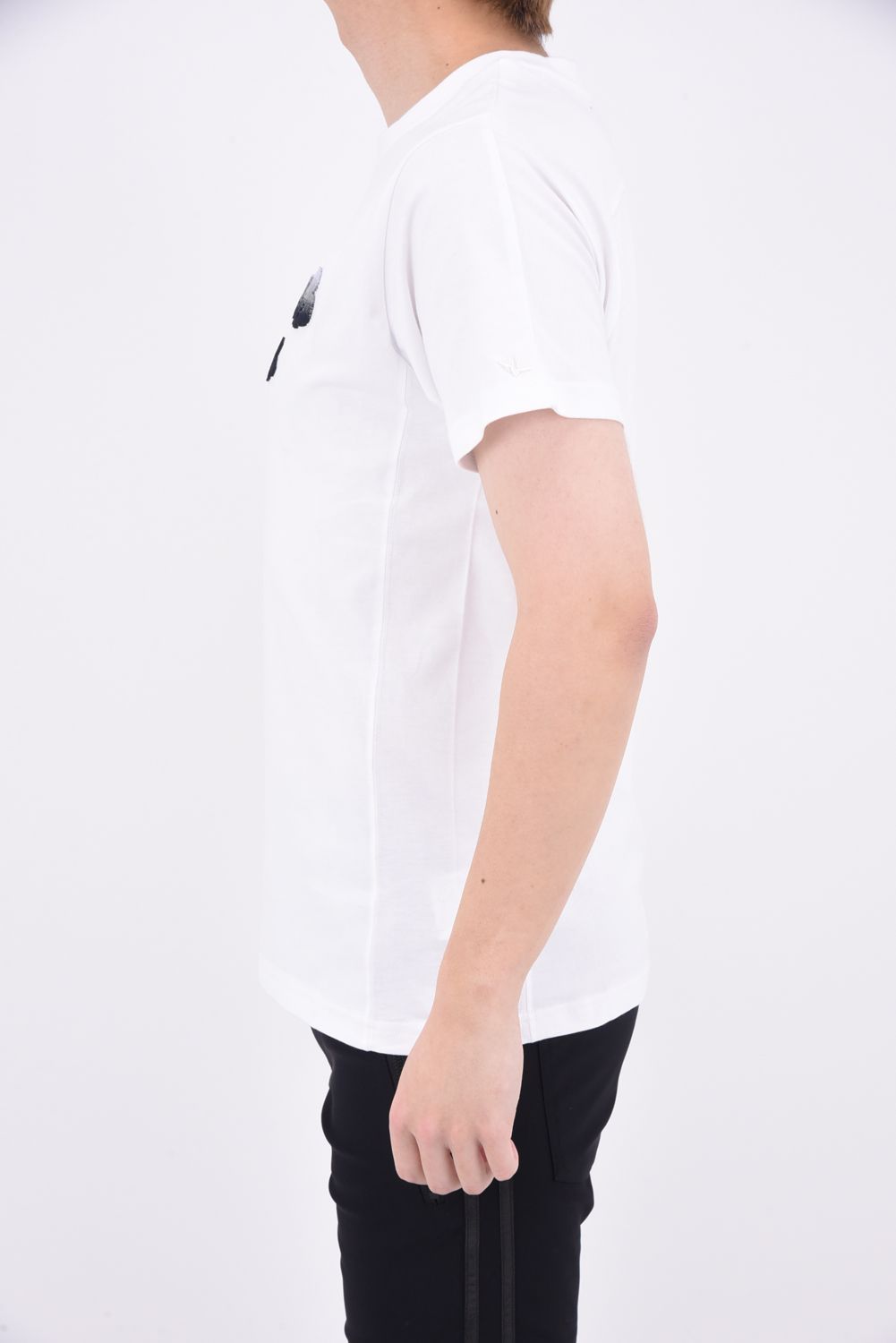 GRADATION TOOTHBRUSH EMBROIDERY T-SHIRTS / グラデーション 3Dロゴ 半袖Tシャツ ホワイト