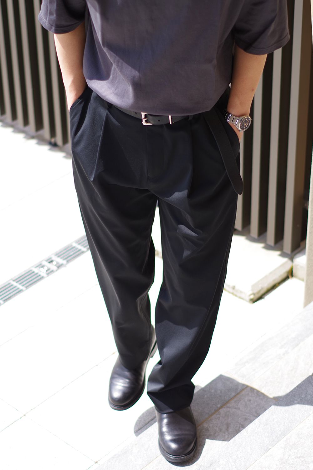 1OUT-PLEATS PANTS - STRETCH JERSEY / ポリエステルジャージー 1アウトプリーツ スラックス ブラック