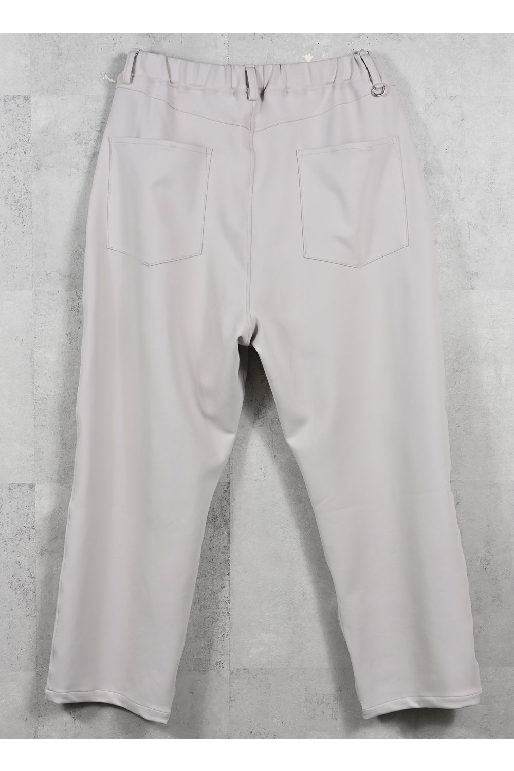 EMILIO DB WIDE PANTS / ダンボール素材 接触冷感 エコレザーコインポケット スラックス型イージーワイドパンツ (グレージュ) (3月中旬入荷予定) ※オーダー締切12/13(土)17:00